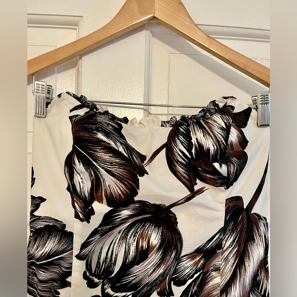 Designer Helen Wang New York Floral Strapless Dress - Picture 4 of 13